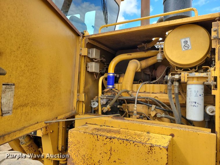 image for item EA2448 1996 Caterpillar 140H motor grader