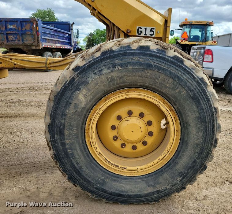 image for item EA2448 1996 Caterpillar 140H motor grader