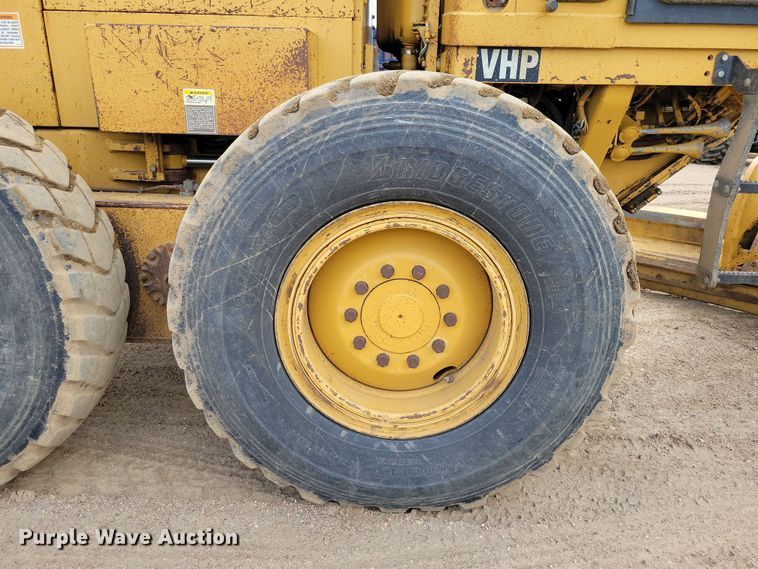 image for item EA2448 1996 Caterpillar 140H motor grader