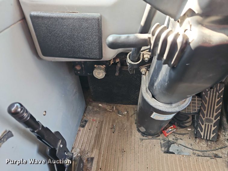 image for item EB8160 2013 Blue Bird All American  school bus