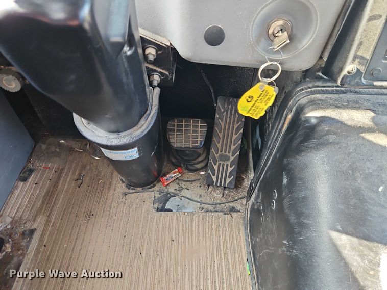 image for item EB8160 2013 Blue Bird All American  school bus