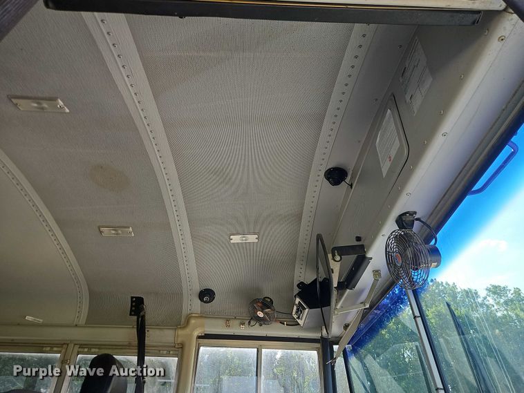 image for item EB8161 2003 Thomas Built MVP school bus