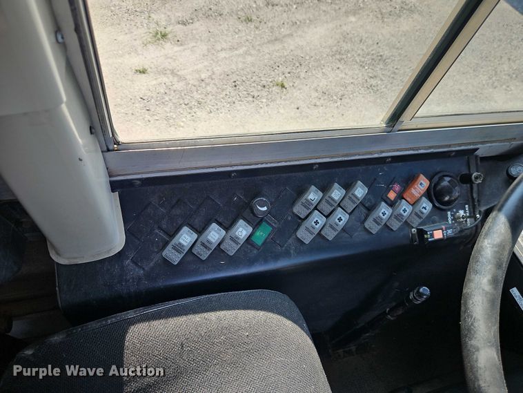 image for item EB8161 2003 Thomas Built MVP school bus