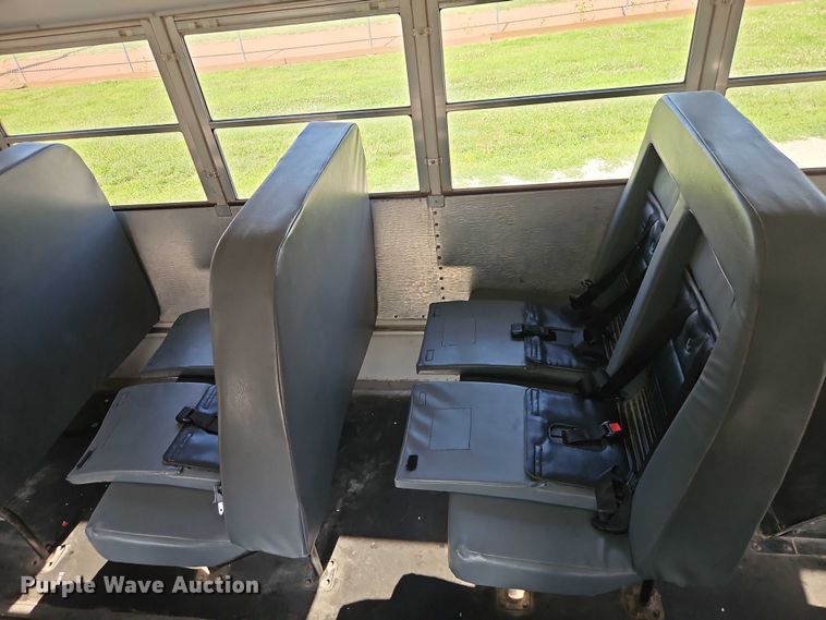 image for item EB8161 2003 Thomas Built MVP school bus