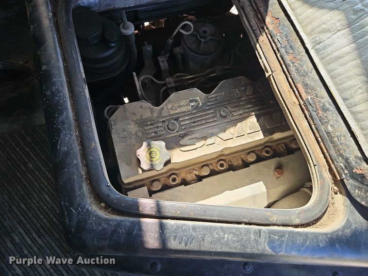 image for item EB8161 2003 Thomas Built MVP school bus