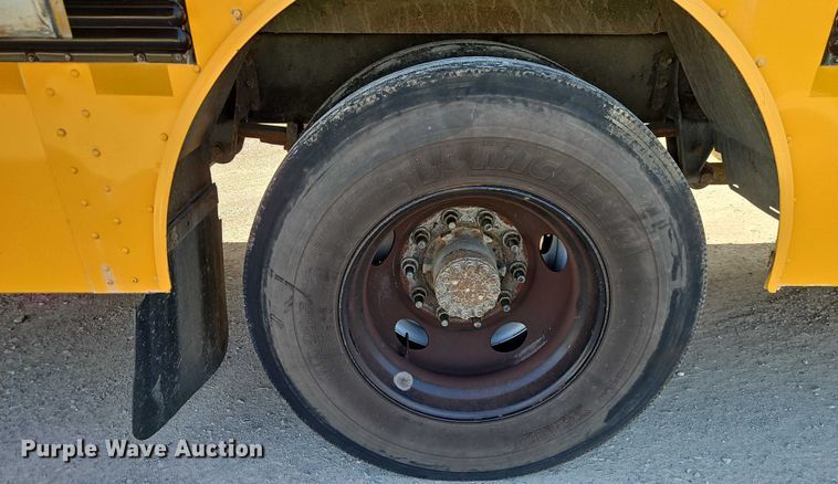 image for item EB8161 2003 Thomas Built MVP school bus