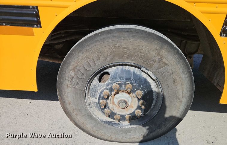 image for item EB8161 2003 Thomas Built MVP school bus