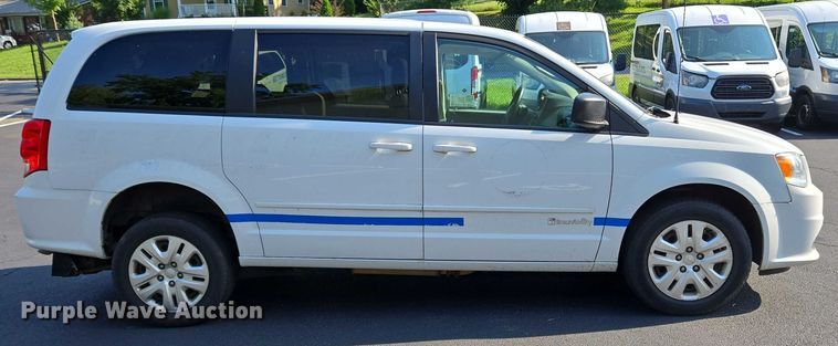 image for item EC4322 2017 Dodge Grand Caravan handicap accessible van