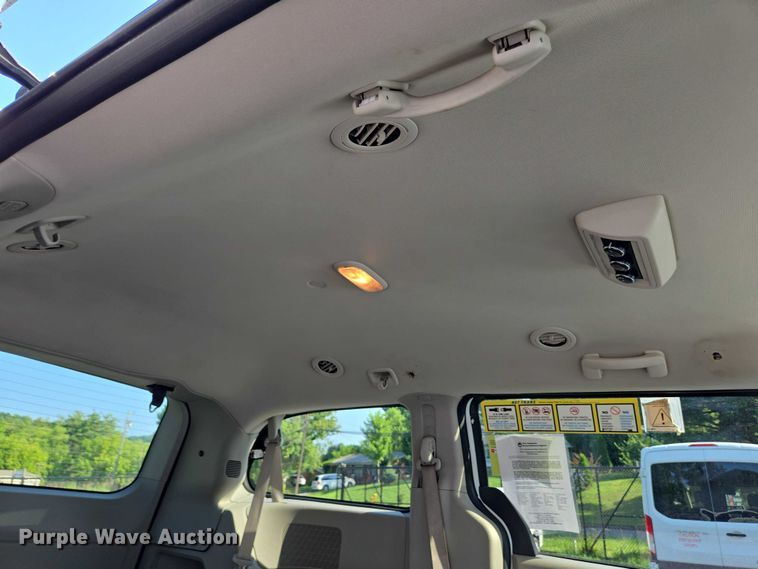 image for item EC4322 2017 Dodge Grand Caravan handicap accessible van