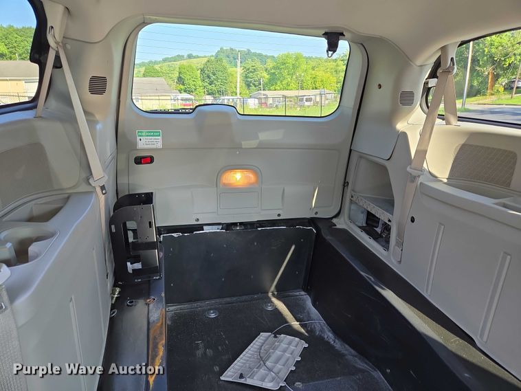 image for item EC4322 2017 Dodge Grand Caravan handicap accessible van