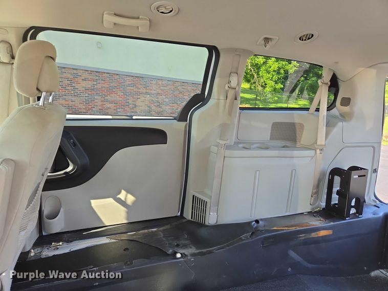 image for item EC4322 2017 Dodge Grand Caravan handicap accessible van