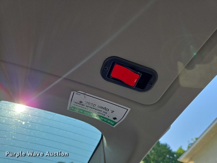 image for item EC4322 2017 Dodge Grand Caravan handicap accessible van