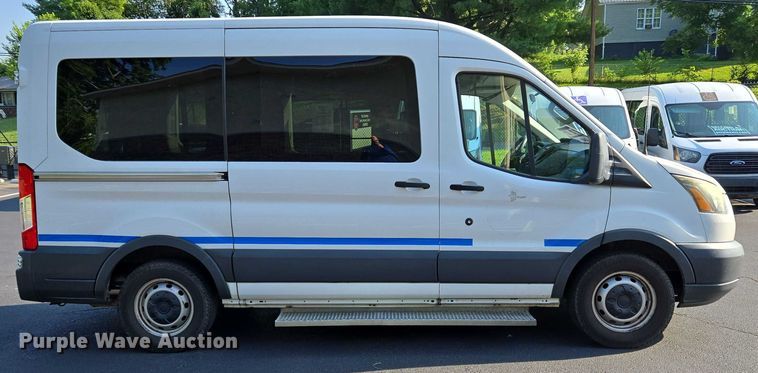 image for item EC4323 2015 Ford Transit 150 van