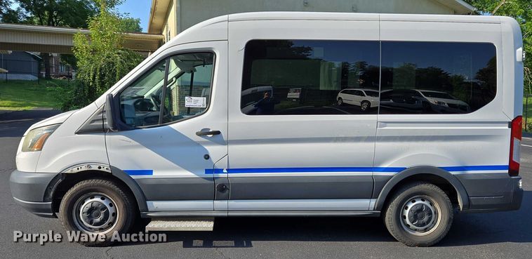 image for item EC4323 2015 Ford Transit 150 van