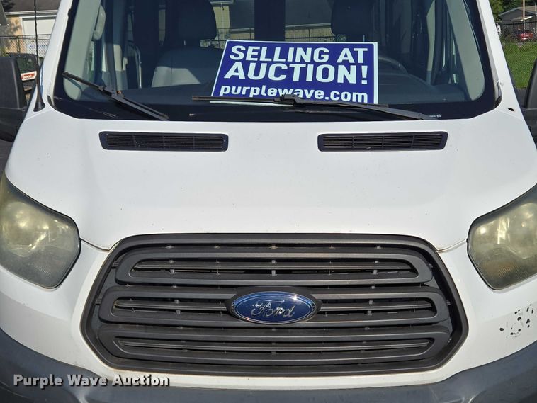 image for item EC4323 2015 Ford Transit 150 van