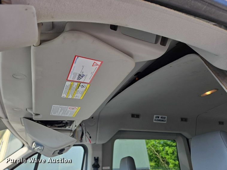 image for item EC4323 2015 Ford Transit 150 van