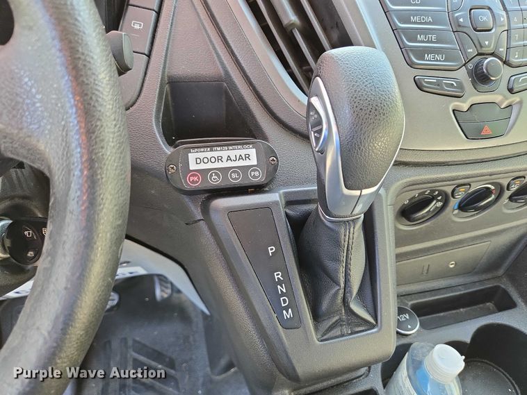 image for item EC4323 2015 Ford Transit 150 van