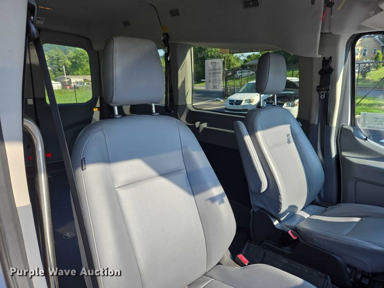 image for item EC4323 2015 Ford Transit 150 van