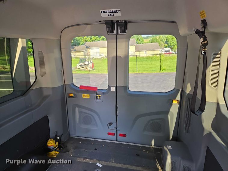 image for item EC4323 2015 Ford Transit 150 van