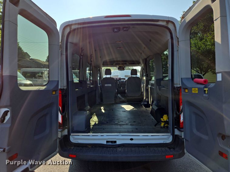 image for item EC4323 2015 Ford Transit 150 van