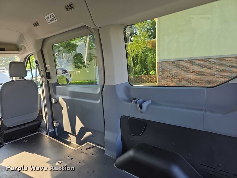 image for item EC4323 2015 Ford Transit 150 van