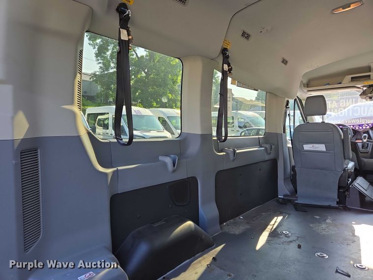 image for item EC4323 2015 Ford Transit 150 van