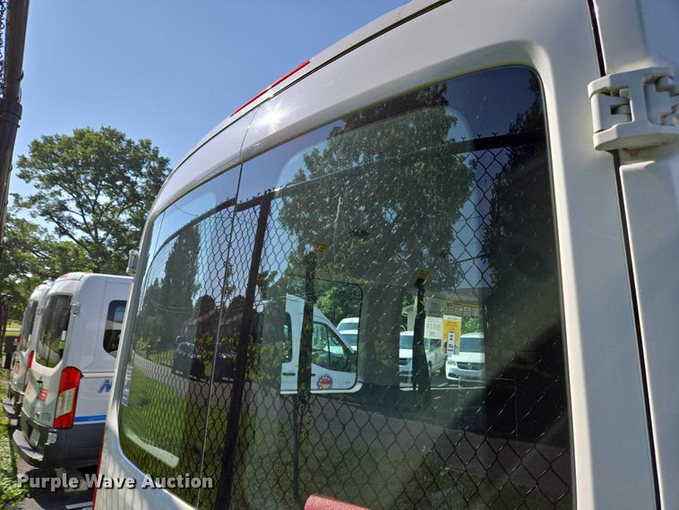 image for item EC4324 2017 Ford Transit 150 van