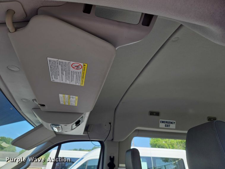 image for item EC4324 2017 Ford Transit 150 van