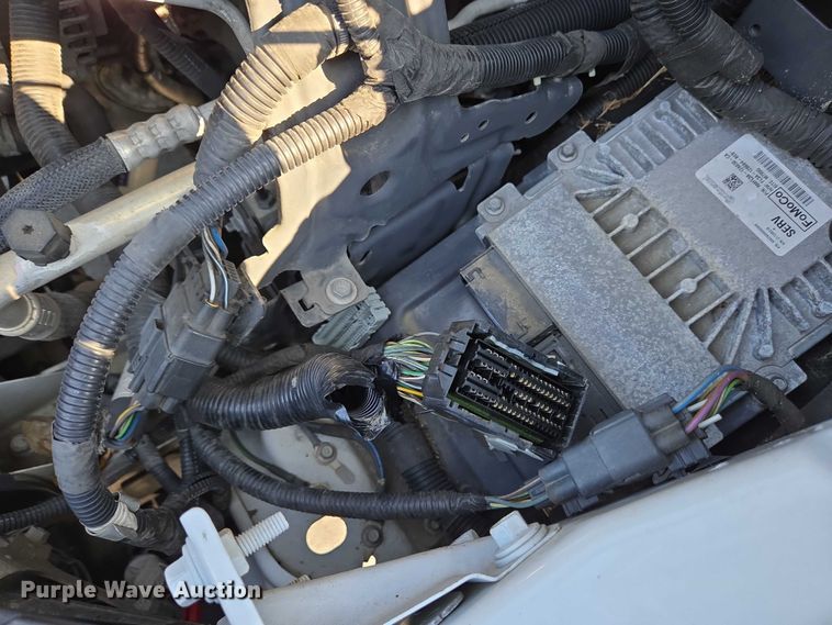 image for item EC4324 2017 Ford Transit 150 van