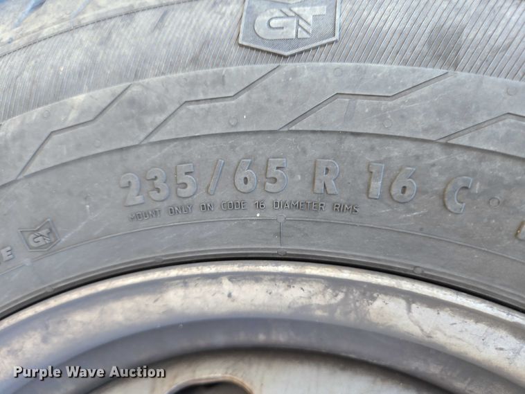 image for item EC4324 2017 Ford Transit 150 van