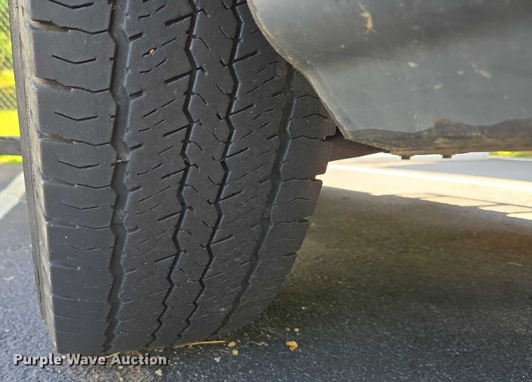 image for item EC4324 2017 Ford Transit 150 van