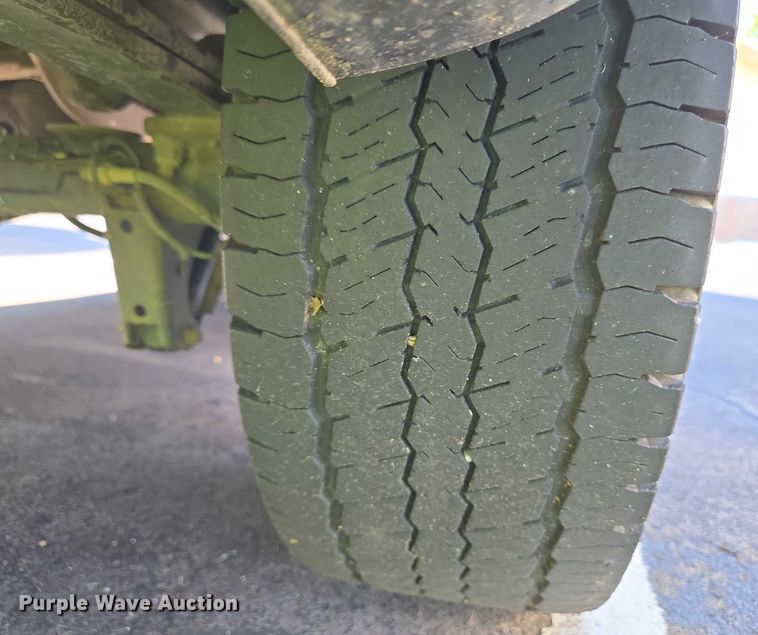 image for item EC4324 2017 Ford Transit 150 van