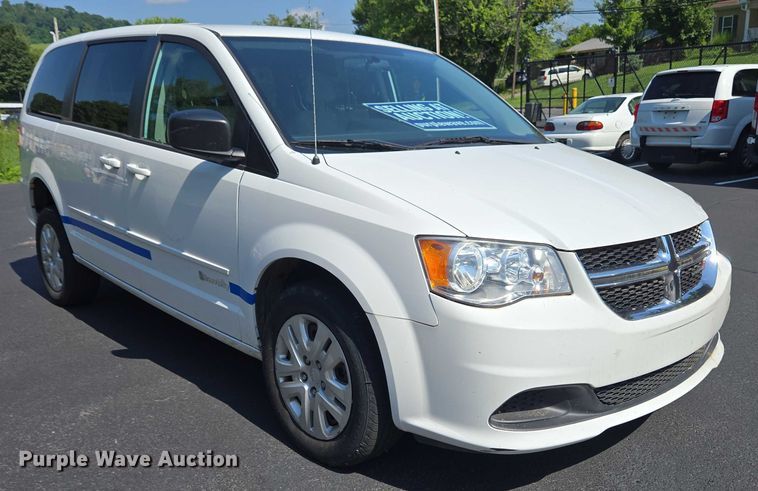 image for item EC4326 2017 Dodge Grand Caravan handicap accessible van