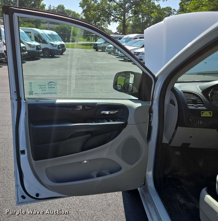 image for item EC4326 2017 Dodge Grand Caravan handicap accessible van