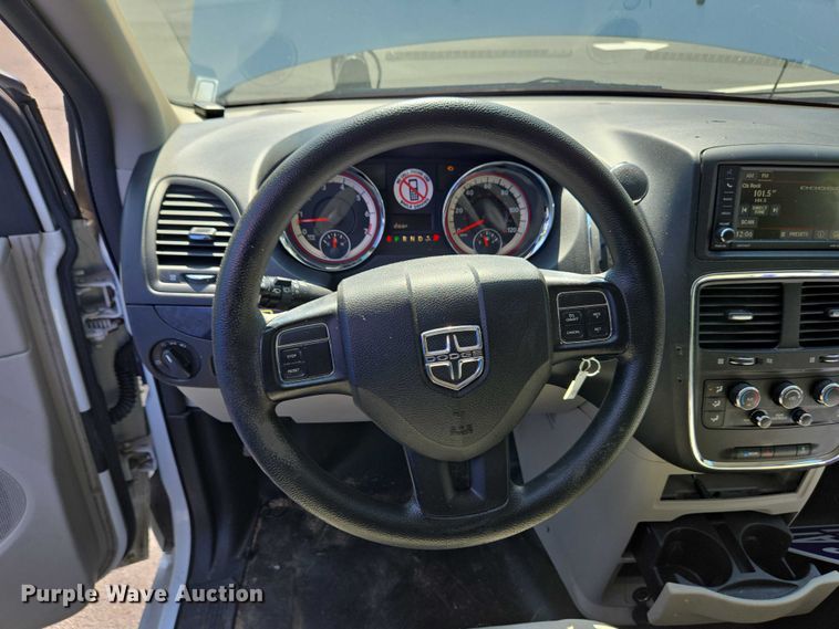 image for item EC4326 2017 Dodge Grand Caravan handicap accessible van