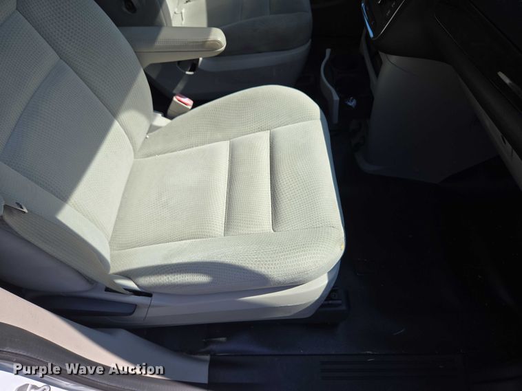 image for item EC4326 2017 Dodge Grand Caravan handicap accessible van