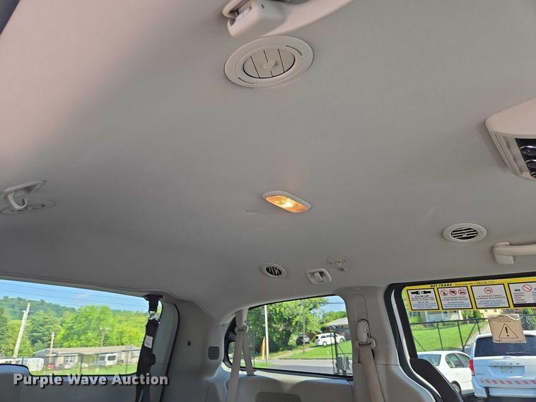 image for item EC4326 2017 Dodge Grand Caravan handicap accessible van