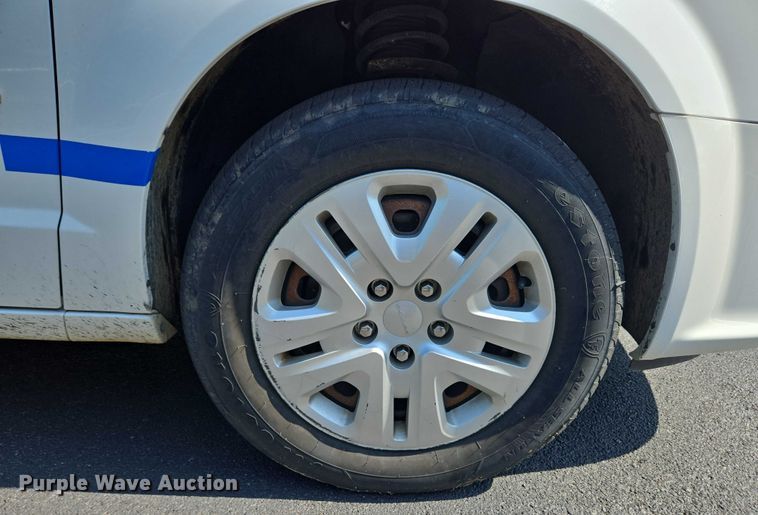 image for item EC4326 2017 Dodge Grand Caravan handicap accessible van