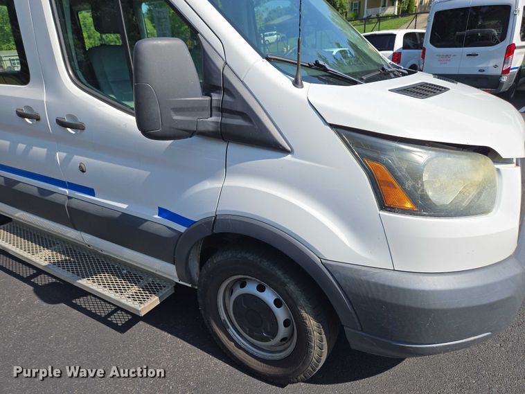 image for item EC4327 2016 Ford Transit 150 van