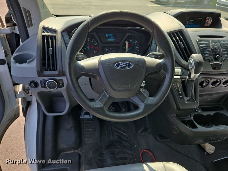 image for item EC4327 2016 Ford Transit 150 van