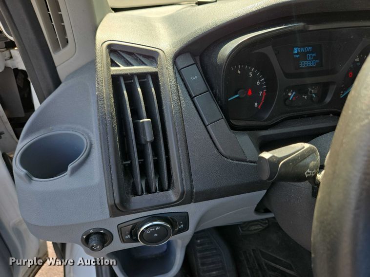 image for item EC4327 2016 Ford Transit 150 van