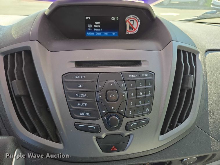 image for item EC4327 2016 Ford Transit 150 van