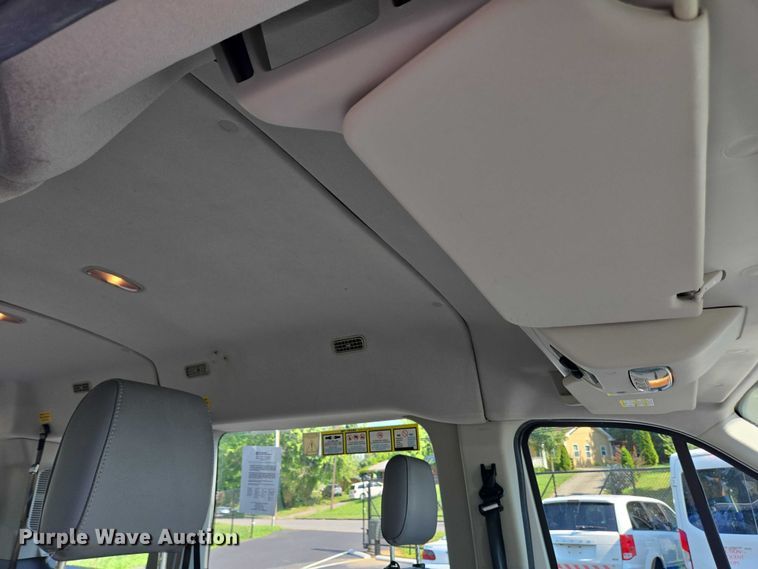 image for item EC4327 2016 Ford Transit 150 van