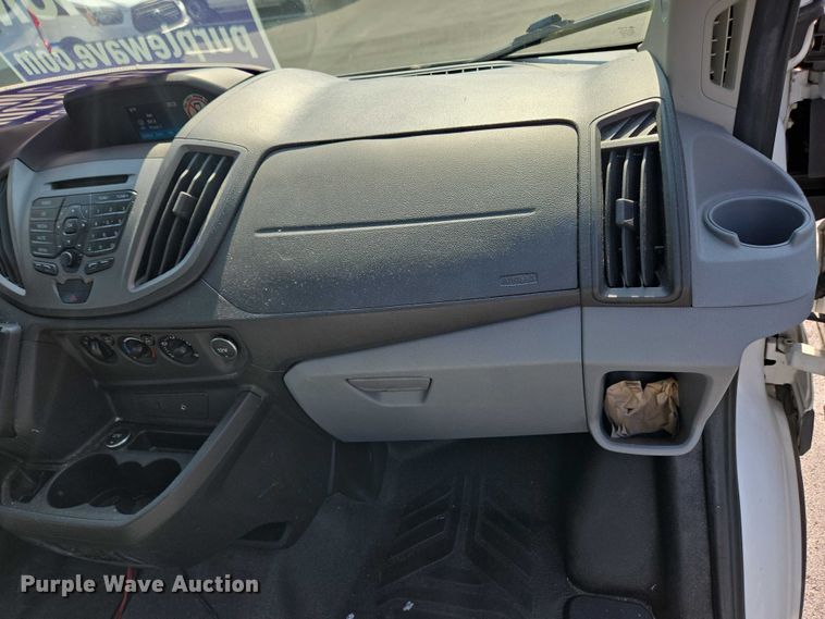 image for item EC4327 2016 Ford Transit 150 van