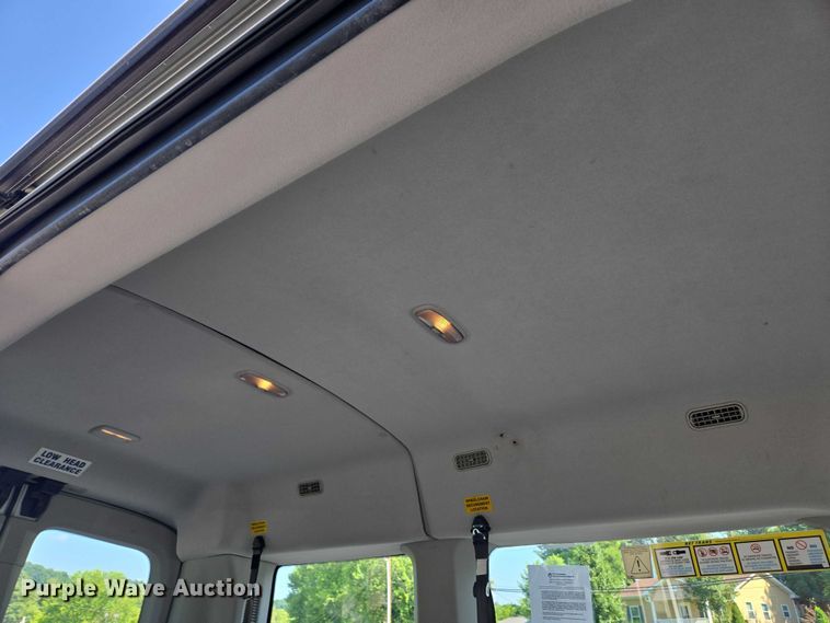 image for item EC4327 2016 Ford Transit 150 van