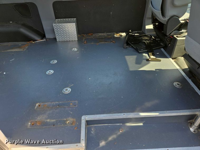 image for item EC4327 2016 Ford Transit 150 van