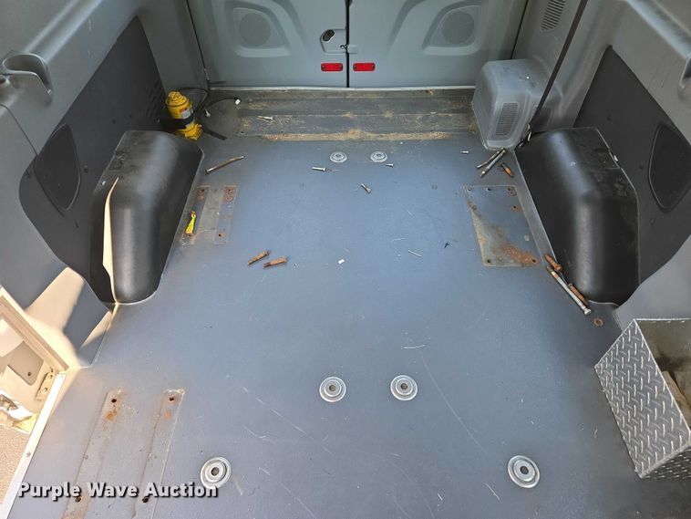 image for item EC4327 2016 Ford Transit 150 van