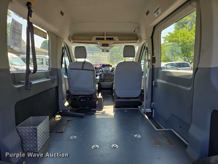 image for item EC4327 2016 Ford Transit 150 van