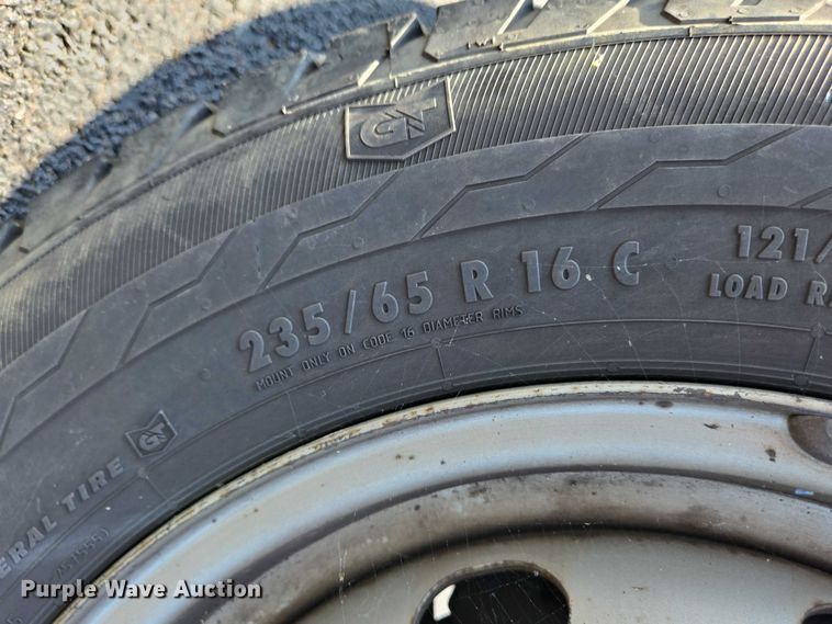 image for item EC4327 2016 Ford Transit 150 van