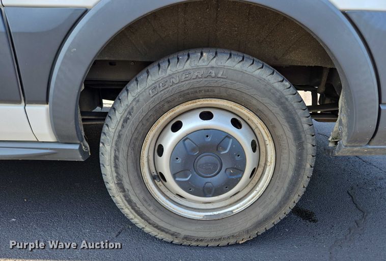 image for item EC4327 2016 Ford Transit 150 van